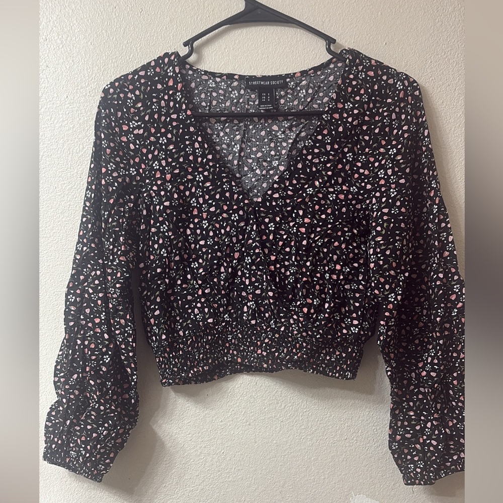 Streetwear Society Black and Pink Floral Blouse